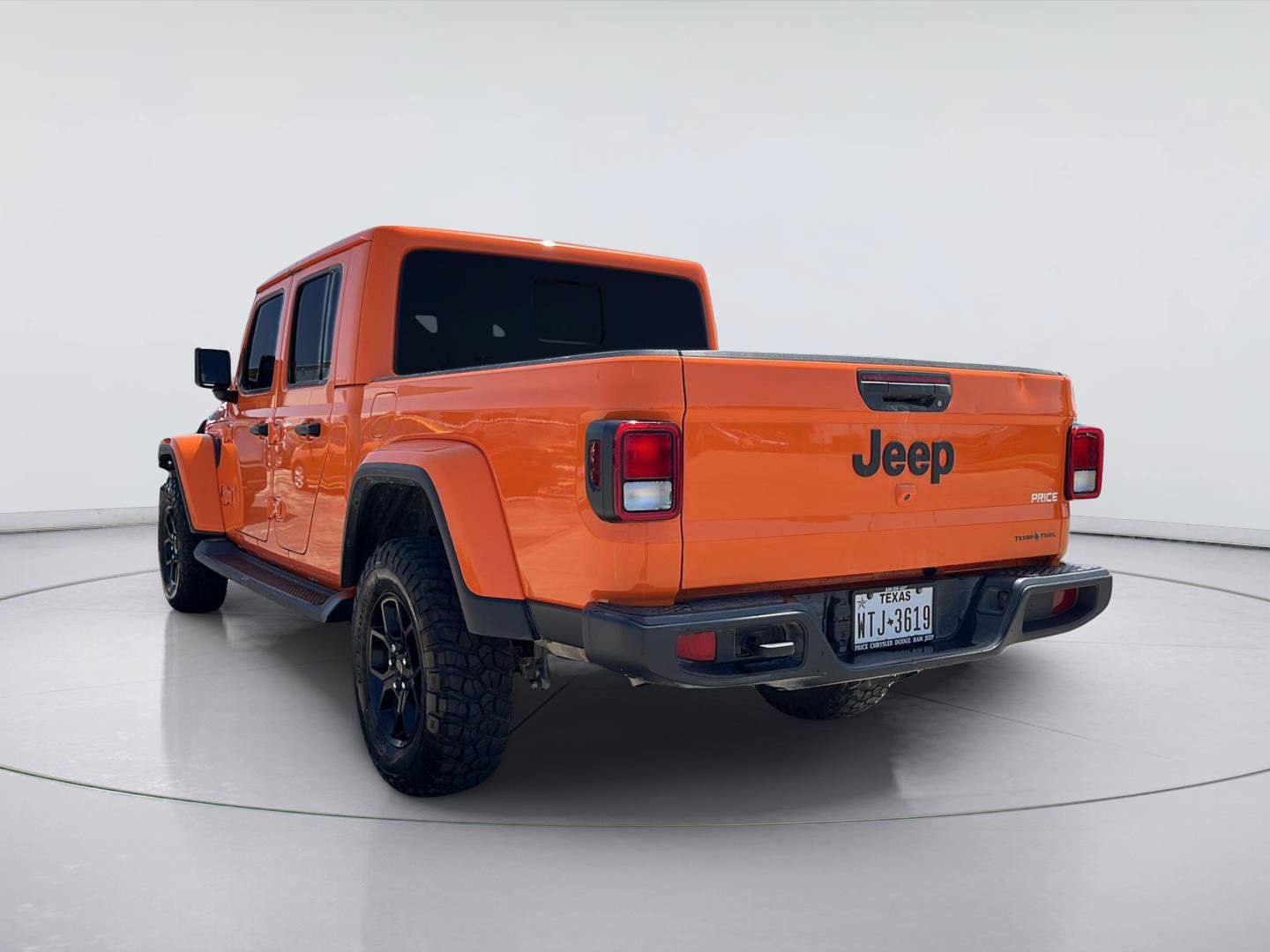 Used 2025 Jeep Gladiator Sport AWD/4WD image 5