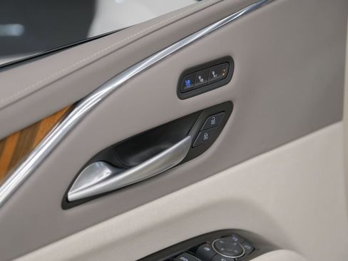 Used 2024 Cadillac Escalade Sport Platinum w/ LPO, ONYX Package image 73