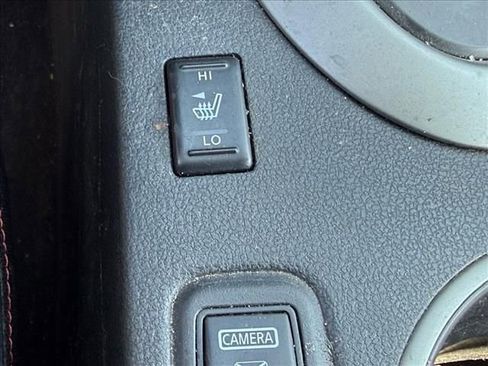 Used 2012 Nissan Rogue SL AWD/4WD image 17
