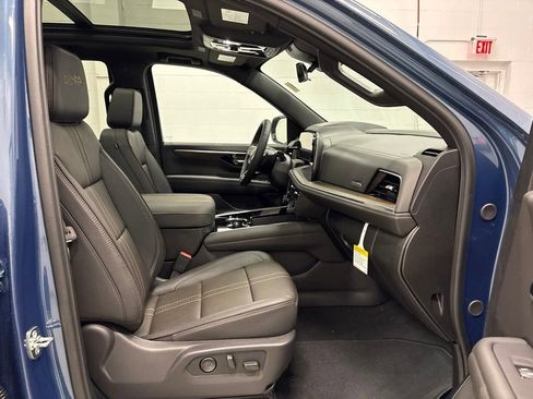 New 2026 Chevrolet Tahoe High Country w/ Sun And Tow Package AWD/4WD image 35