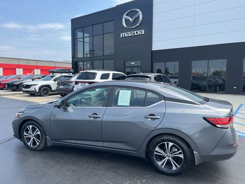 Used 2021 Nissan Sentra SV FWD image 3