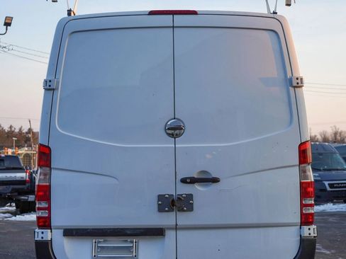Used 2017 Freightliner Sprinter 2500 w/ Convenience Package RWD image 5