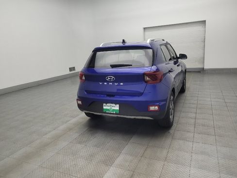 Used 2020 Hyundai Venue SEL w/ Convenience + Premium Package FWD image 9