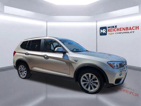 Used 2017 BMW X3 xDrive28i AWD/4WD image 2