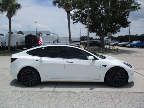 Used 2022 Tesla Model 3 Performance AWD/4WD image 8