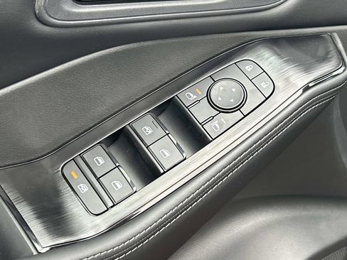 New 2026 Nissan Rogue SV AWD/4WD image 18