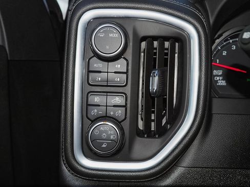 Certified 2022 Chevrolet Silverado 1500 LTZ w/ Safety Package II AWD/4WD image 27