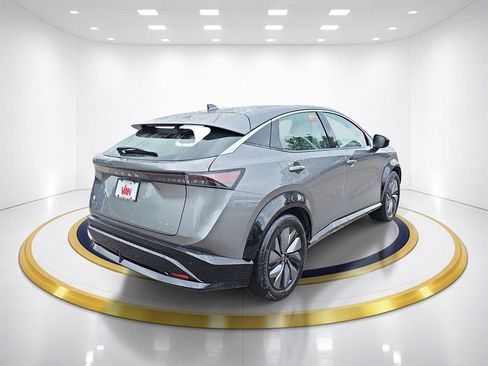 Used 2023 Nissan Ariya Engage image 6