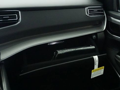 New 2026 Jeep Grand Wagoneer Limited AWD/4WD image 24