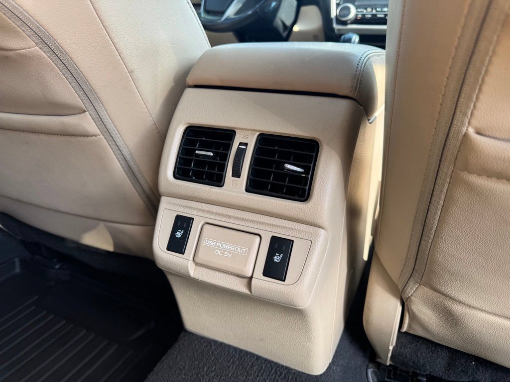 Used 2018 Subaru Outback 3.6R Limited AWD/4WD image 21