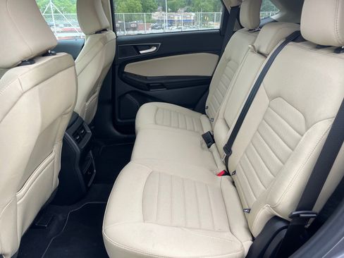 Used 2024 Ford Edge SE AWD/4WD image 19