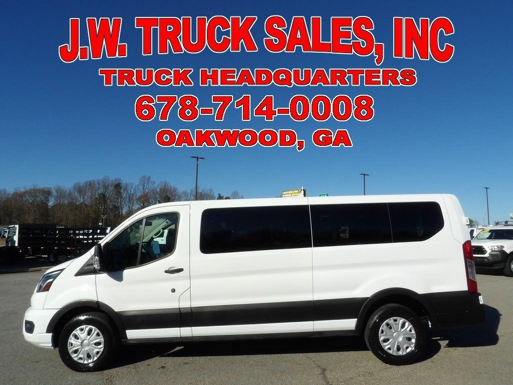 Used 2023 Ford Transit 350 XLT RWD image 2