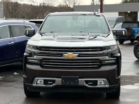 Used 2019 Chevrolet Silverado 1500 High Country w/ Technology Package image 39