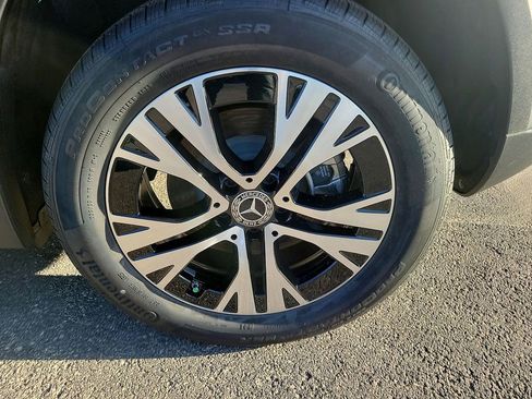 New 2026 Mercedes-Benz GLA 250 image 11