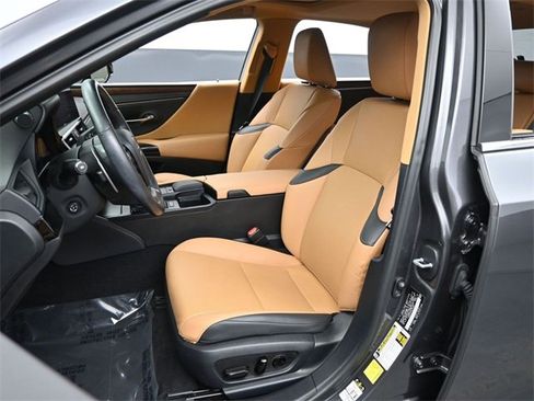 Certified 2022 Lexus ES 350 w/ Premium Package image 21