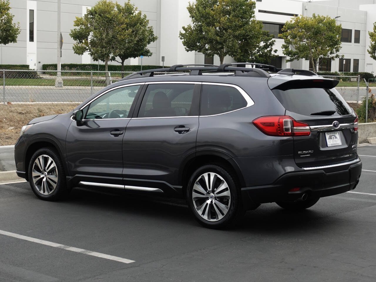 Used 2019 Subaru Ascent Limited w/ Popular Package #2 AWD/4WD image 10