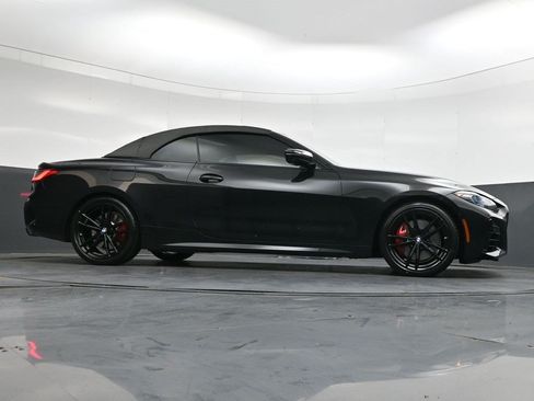 Used 2022 BMW M440i Convertible RWD image 19