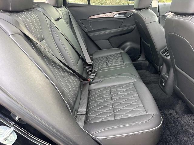 Used 2021 Buick Envision Avenir w/ Technology Package II FWD image 11