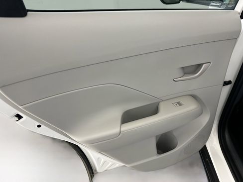 Used 2024 Hyundai Kona SEL image 27