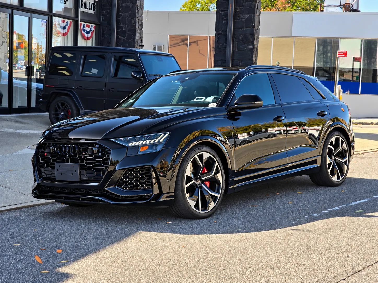 Used 2021 Audi RS Q8 w/ Black Optic Package AWD/4WD image 5