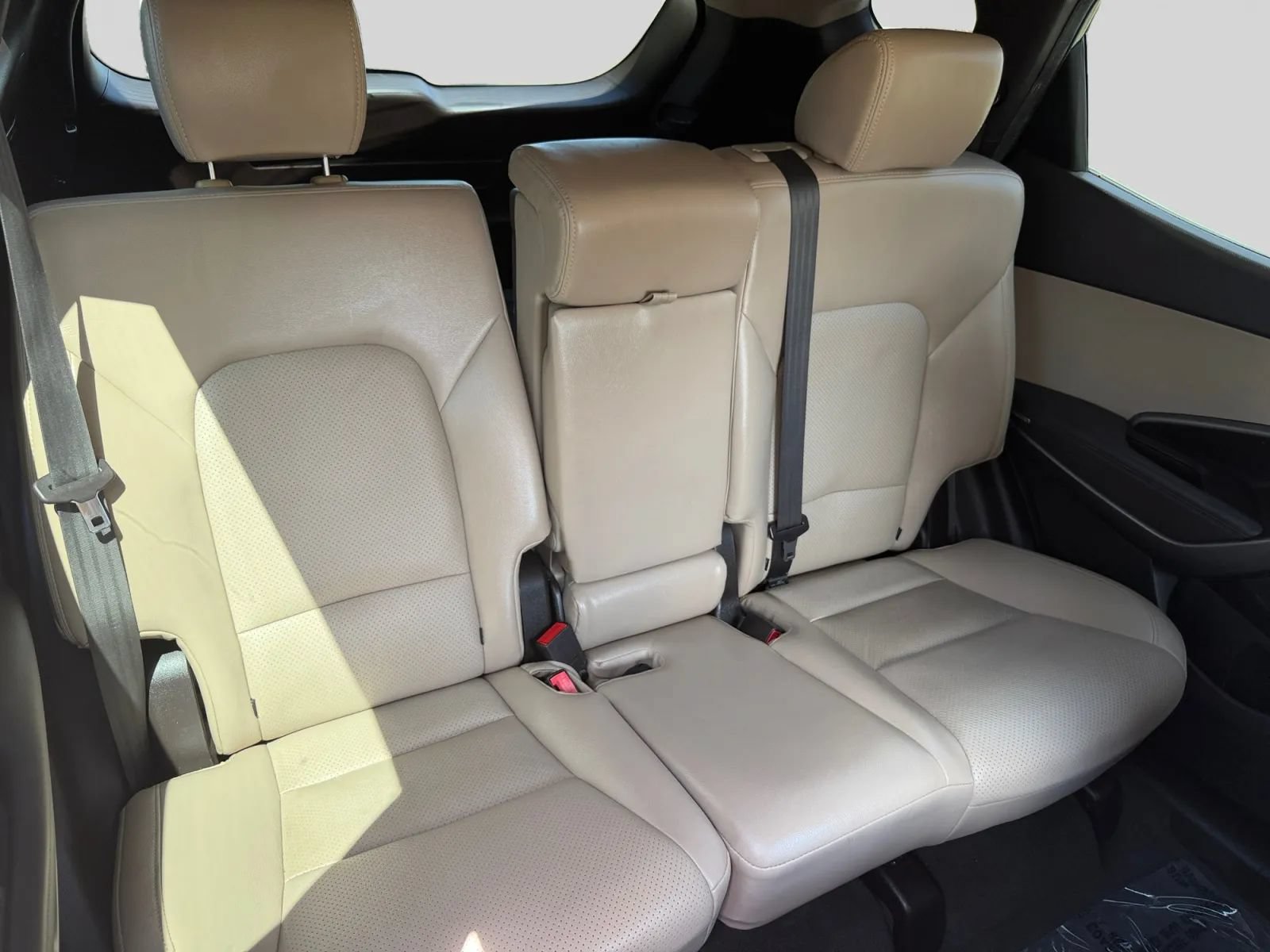 Used 2017 Hyundai Santa Fe Sport FWD image 18