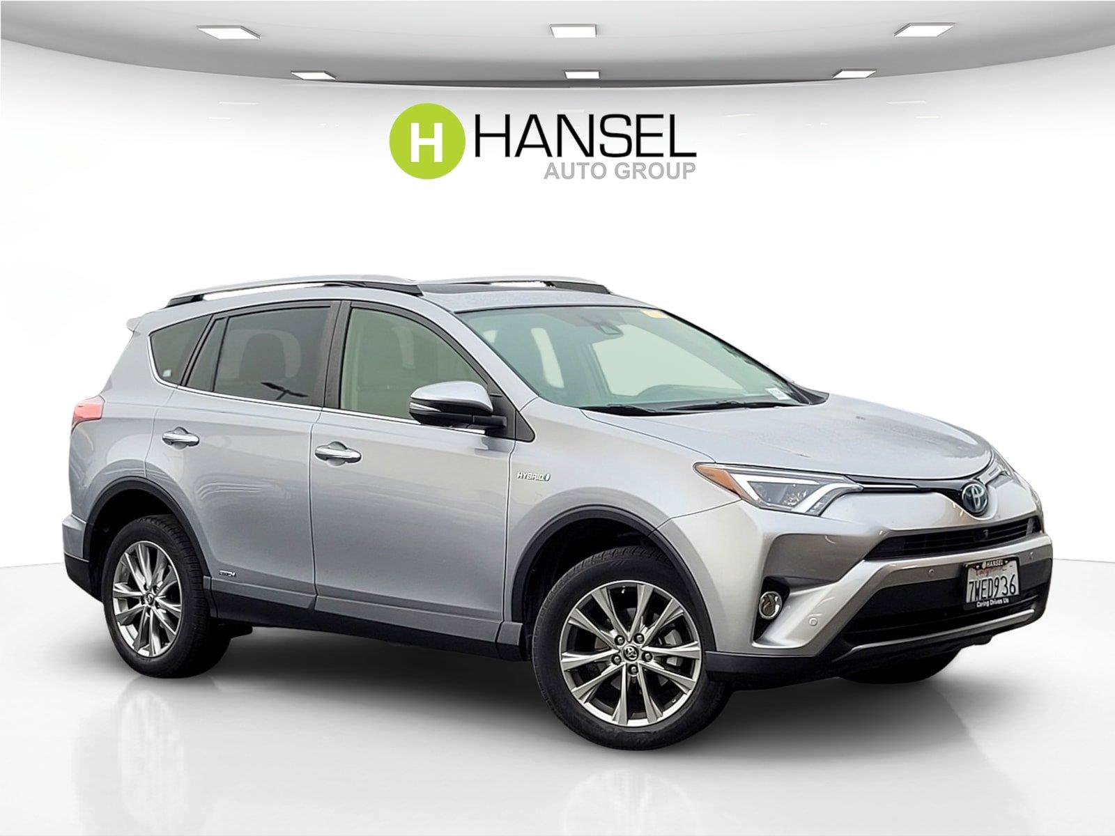 Used 2017 Toyota RAV4 Limited w/ Advanced Technology Package AWD/4WD image 1