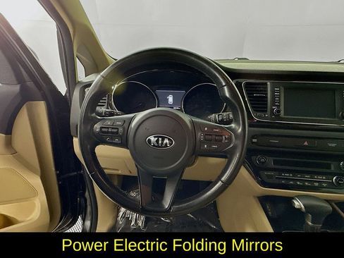 Used 2019 Kia Sedona EX w/ EX Premium Package image 16