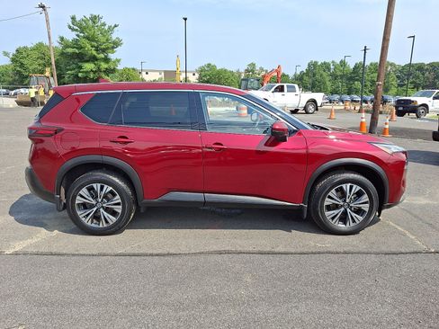 Used 2021 Nissan Rogue SV AWD/4WD image 8