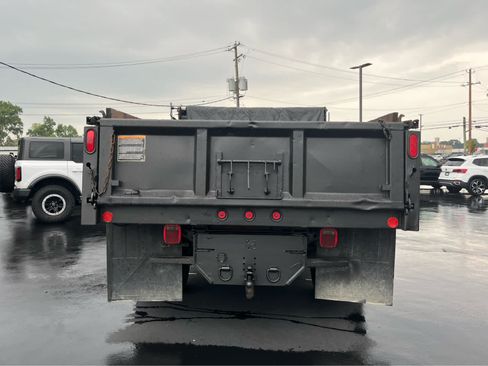 Used 2015 Ford F550 4x4 Regular Cab Super Duty image 5