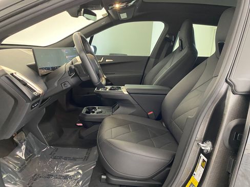 Certified 2024 BMW iX xDrive50 w/ Premium Package image 4