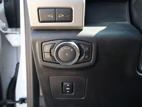 Used 2015 Ford F150 Lariat w/ Trailer Tow Package RWD image 15