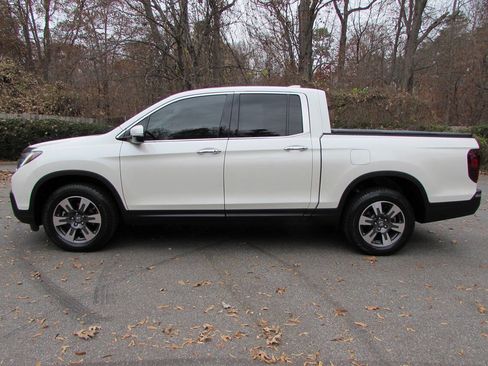 Used 2018 Honda Ridgeline RTL-E image 2