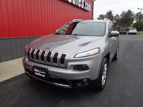 Used 2015 Jeep Cherokee Limited w/ Luxury Group image 1