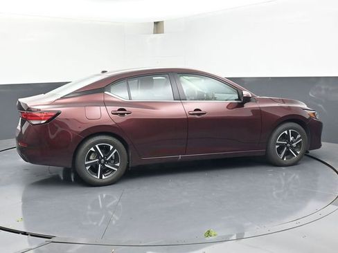 Used 2025 Nissan Sentra SV FWD image 3