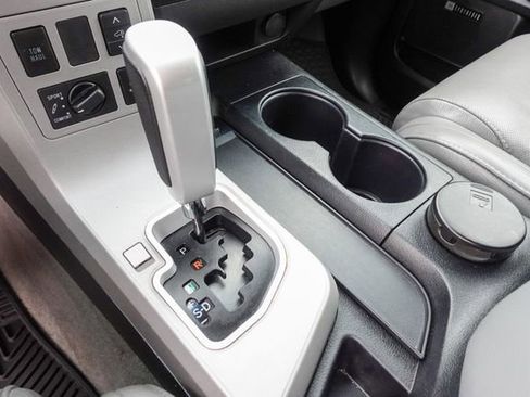 Used 2008 Toyota Sequoia Platinum image 25