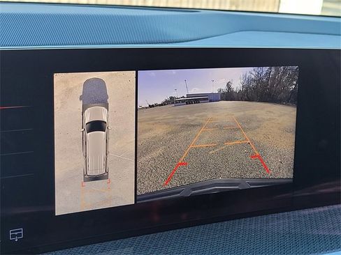 Used 2025 Cadillac Escalade V w/ LPO, ONYX Package image 16