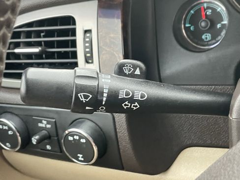 Used 2011 GMC Sierra 3500 Denali image 18