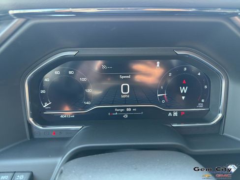 Used 2024 GMC Sierra 1500 AT4 w/ Technology Package image 29