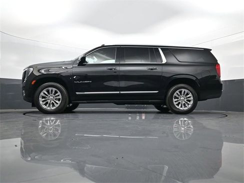 Used 2024 GMC Yukon XL SLT image 29