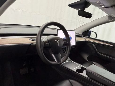 Used 2023 Tesla Model Y Long Range AWD/4WD image 8