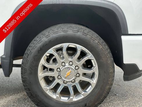 Used 2024 Chevrolet Silverado 2500 LTZ w/ LTZ Plus Package AWD/4WD image 28