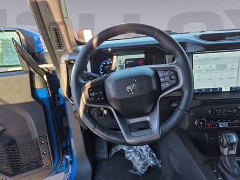 Used 2023 Ford Bronco Outer Banks image 13