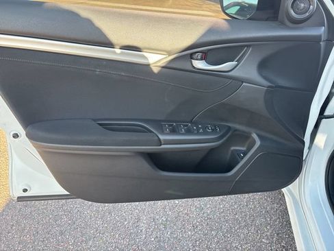 Used 2020 Honda Civic EX image 7