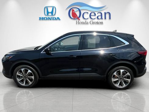 Used 2024 Ford Escape Platinum AWD/4WD image 6
