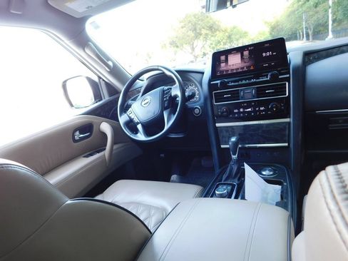Used 2021 Nissan Armada Platinum w/ Captain's Chairs Package RWD image 7