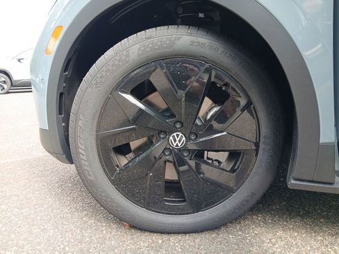 New 2025 Volkswagen ID.4 Pro S Plus image 27