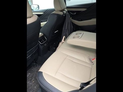 Used 2025 Subaru Outback Limited image 7