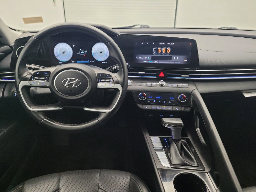 Used 2021 Hyundai Elantra Limited FWD image 22