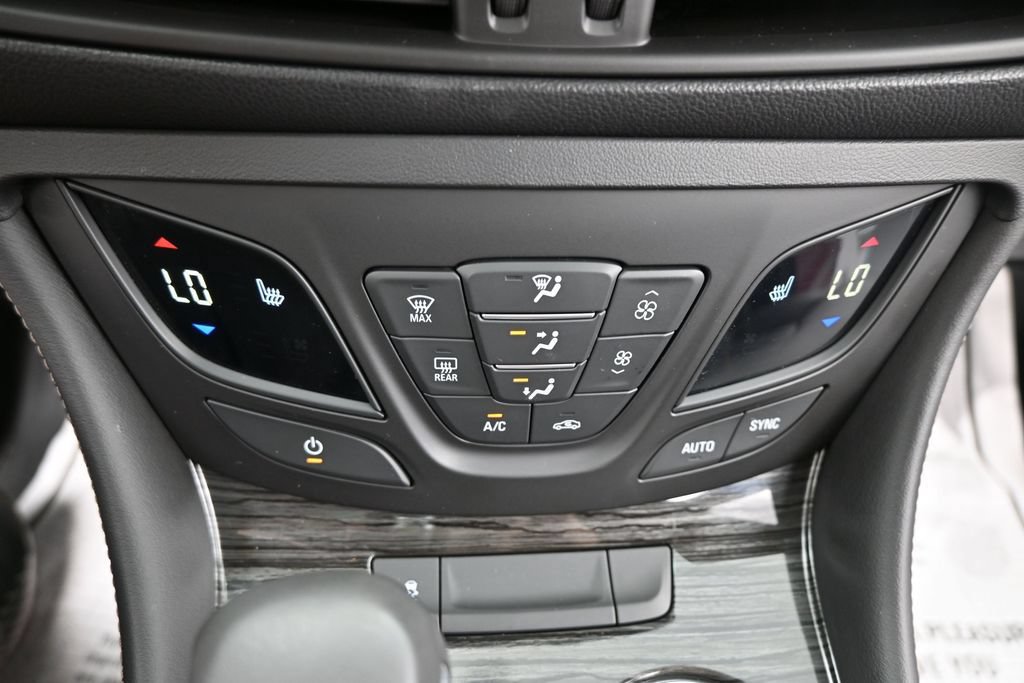 Used 2017 Buick Envision Premium AWD/4WD image 15