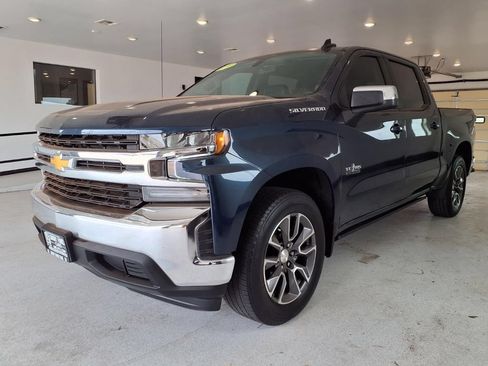 Used 2021 Chevrolet Silverado 1500 LT w/ Texas Edition Plus RWD image 2